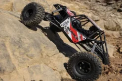 AXP8 GILAMON 2.2 4X4 BRUSHED - RTR CRAWLER 1:8 - ROSSO