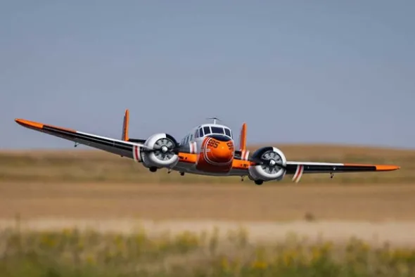 BEECHCRAFT D18/RC45J - 1500mm BNF BASIC STABILIZZATO