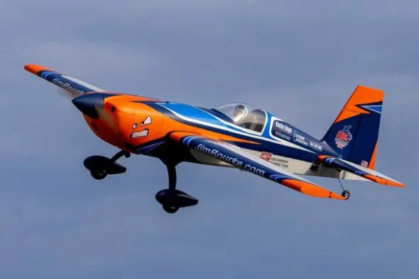 EXTRA 330 SC 3D - 1.3M PNP