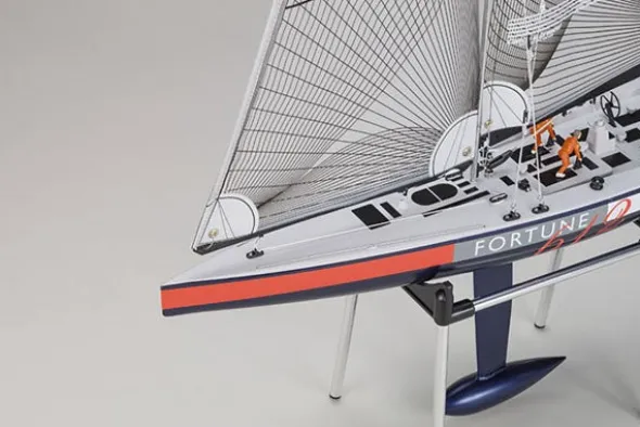 FORTUNE 612 III + KT-431S - RTR RACING YACHT
