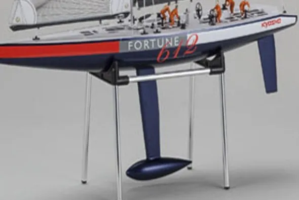 FORTUNE 612 III - RTR BARCA A VELA