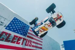 FREEDOM FLYER 223S 2WD BRUSHLESS - RTR MONSTER TRUCK 1:10 - BIANCO