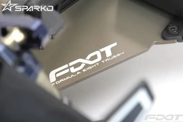 F8T 4WD NITRO - KIT TRUGGY 1:8