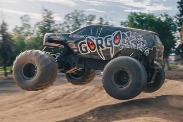 GORGON 4X2 MEGA 550 - MONSTER TRUCK KIT MONTAGGIO 1:10 - NERO