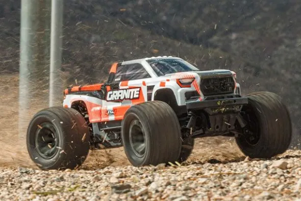 GRANITE MEGA 665 4X4 BRUSHED - RTR MONSTER TRUCK 1:10 - ORANGE