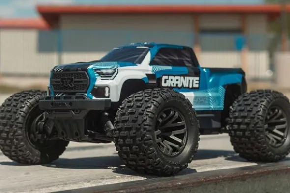 GRANITE 223S DSC 4X4 - RTR MONSTER TRUCK 1:10 - BLU