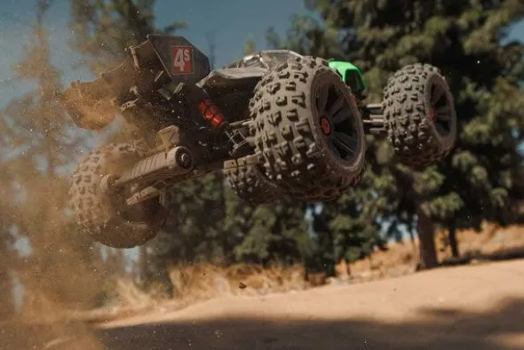 KRATON 4S V2 BLX - RTR MONSTER TRUCK 1:10 - VERDE