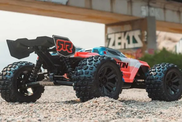 KRATON V6 BLX 4X4 BRUSHLESS 6S - RTR MONSTER TRUCK 1:8 - ARANCIO