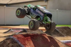 LMT 2.0 4X4 BRUSHLESS - GRAVE DIGGER - RTR MONSTER TRUCK 1:8