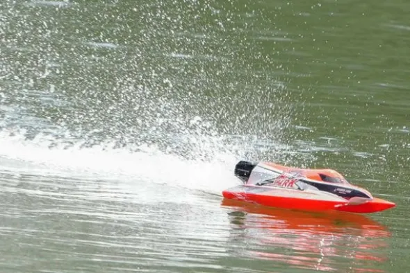 MAD SHARK V2 F1 - RTR MOTOSCAFO - ROSSO/NERO