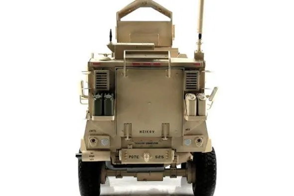 MAXX PRO MRAP - VEICOLO MILITARE 1:16