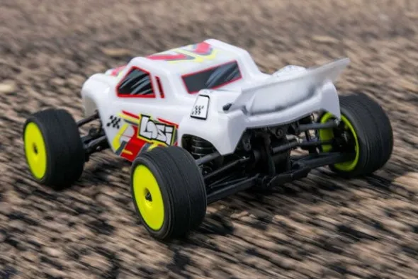 MICRO-T 2WD - RTR STADIUM TRUCK - 1:28 - BIANCO