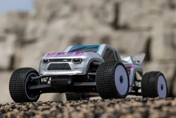 MICRO-T 2WD - RTR STADIUM TRUCK - 1:28 - SILVER