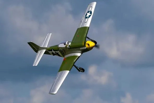 P-51D MUSTANG - 1000mm BNF STABILIZZATO