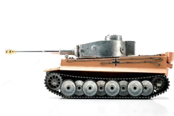 PRO-EDITION TIGER I EARLY VERSION - INFRAROSSI 1:16 - NON VERNICIATO
