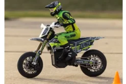 PROMOTO SM FXR SUPERMOTO + BATTERIA E CARICABATTERIA - RTR MOTO 1:4 BIANCO