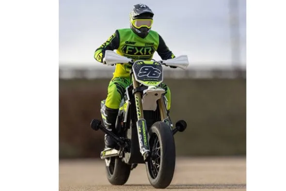 PROMOTO SM FXR SUPERMOTO + BATTERIA E CARICABATTERIA - RTR MOTO 1:4 BIANCO