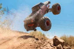 QUAKE 223S DSC 2WD - RTR MONSTER TRUCK 1:10 - ROSSO