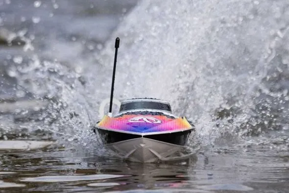 RECOIL 2 18" - RTR MOTOSCAFO - HEATWAVE