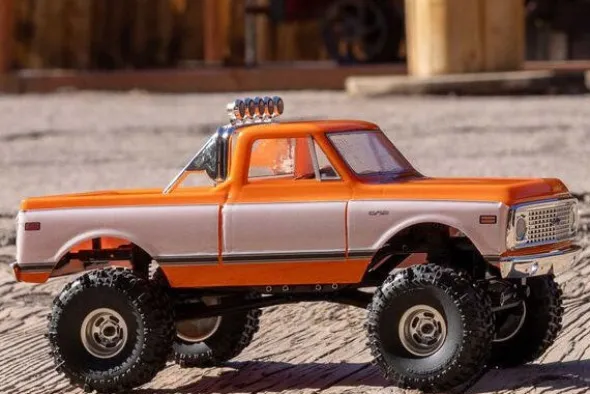 SCX24 CHEVROLET C10 4WD 1967-1972- RTR ROCK CRAWLER 1:24 - ORANGE