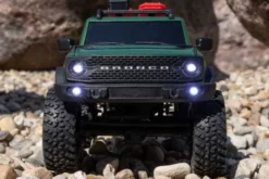 SCX24 FORD BRONCO 4X4 BRUSHED + BATTERIA E CARICABATTERIA - RTR SCALER 1:24 - VERDE