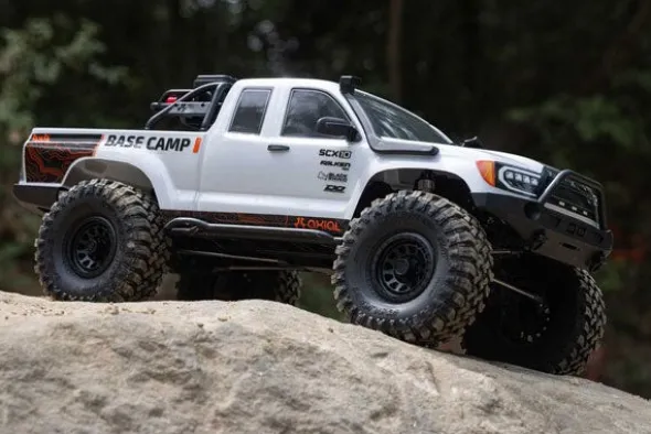 SCX10 III BASE CAMP 4X4 BRUSHED - RTR CRAWLER 1:10 - BIANCO