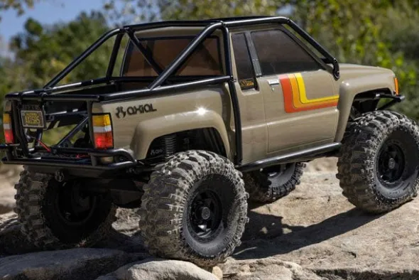 SCX10 III TOYOTA SR5 1987 4X4 BRUSHED - RTR CRAWLER 1:10 - BROWN