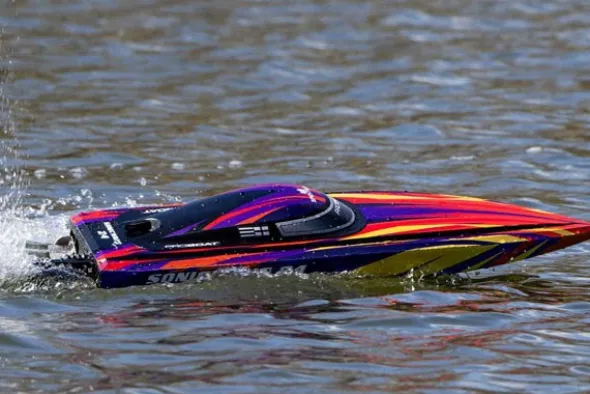 SONICWAKE 24" - DEEP V - RTR MOTOSCAFO - ROSSO