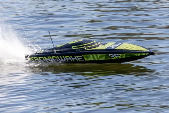 SONICWAKE V3 36" - RTR MOTOSCAFO - NERO