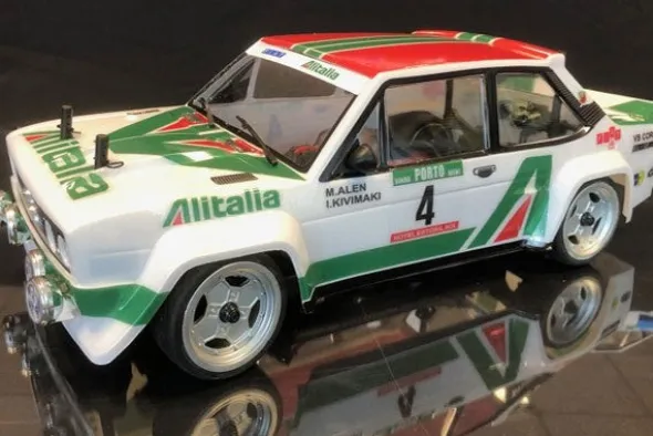 THE RALLY LEGENDS - FIAT 131 ABARTH ALITALIA- RTR RALLY 1:10