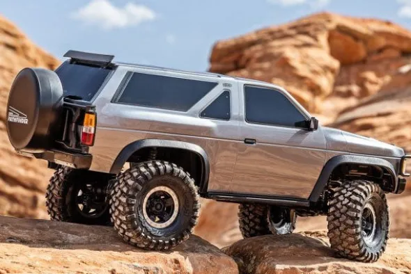 TRX-4 NISSAN PATHFINDER - RTR CRAWLER 1:10 - SILVER