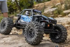 UTB18 CAPRA 4X4 BRUSHED - RTR CRAWLER 1:18 - BLU