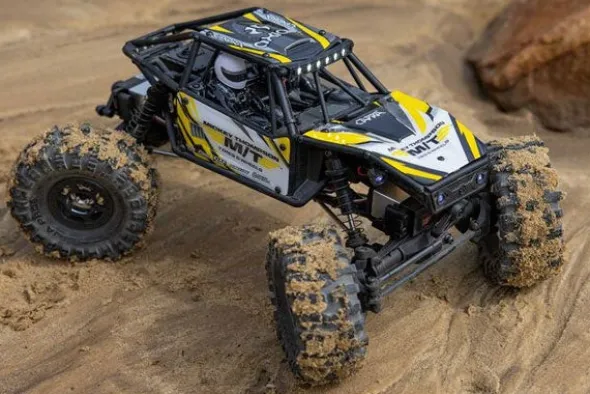 UTB18 CAPRA 4X4 BRUSHED - RTR CRAWLER 1:18 - GIALLO